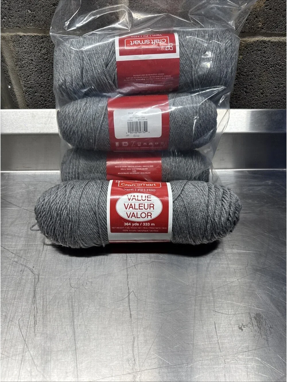 craft smart value yarn 100% Acrylic Color 13 Gray 4 Skein Lot
